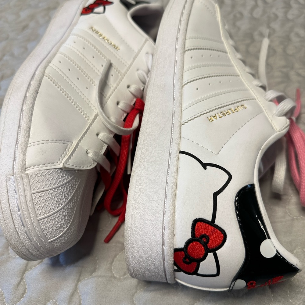Adidas x Hello Kitty Superstar Sneakers – Women’s Size 11